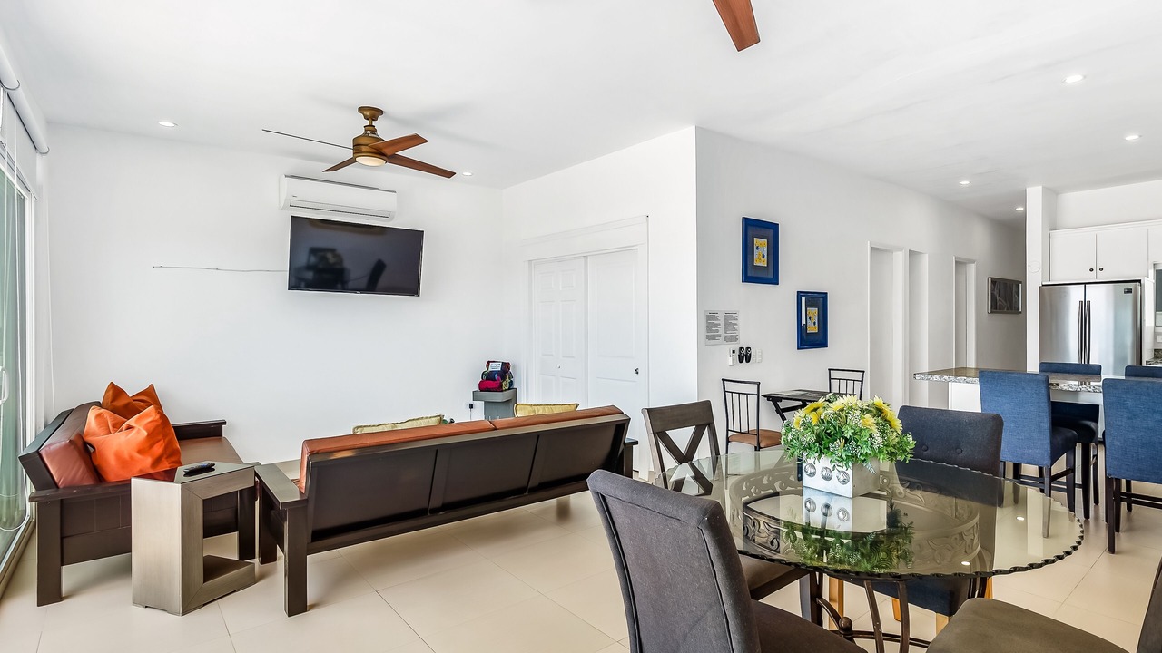 Photo of Others in La Paloma