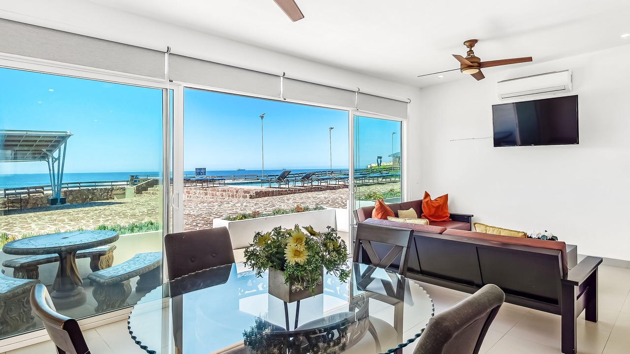 Photo of Others in La Paloma