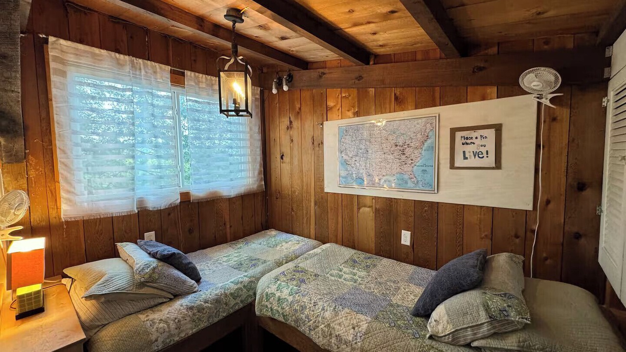 Photo of Bedroom in Berea