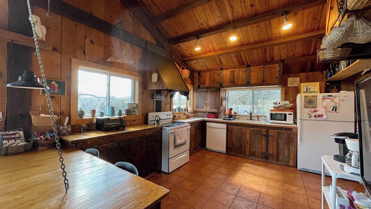 Photo of Kitchen in Berea