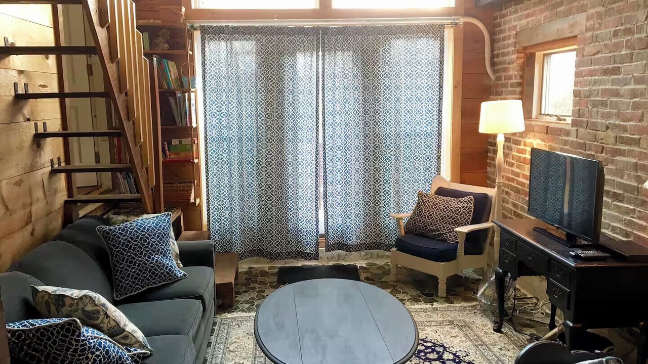 Photo of Livingroom in Berea