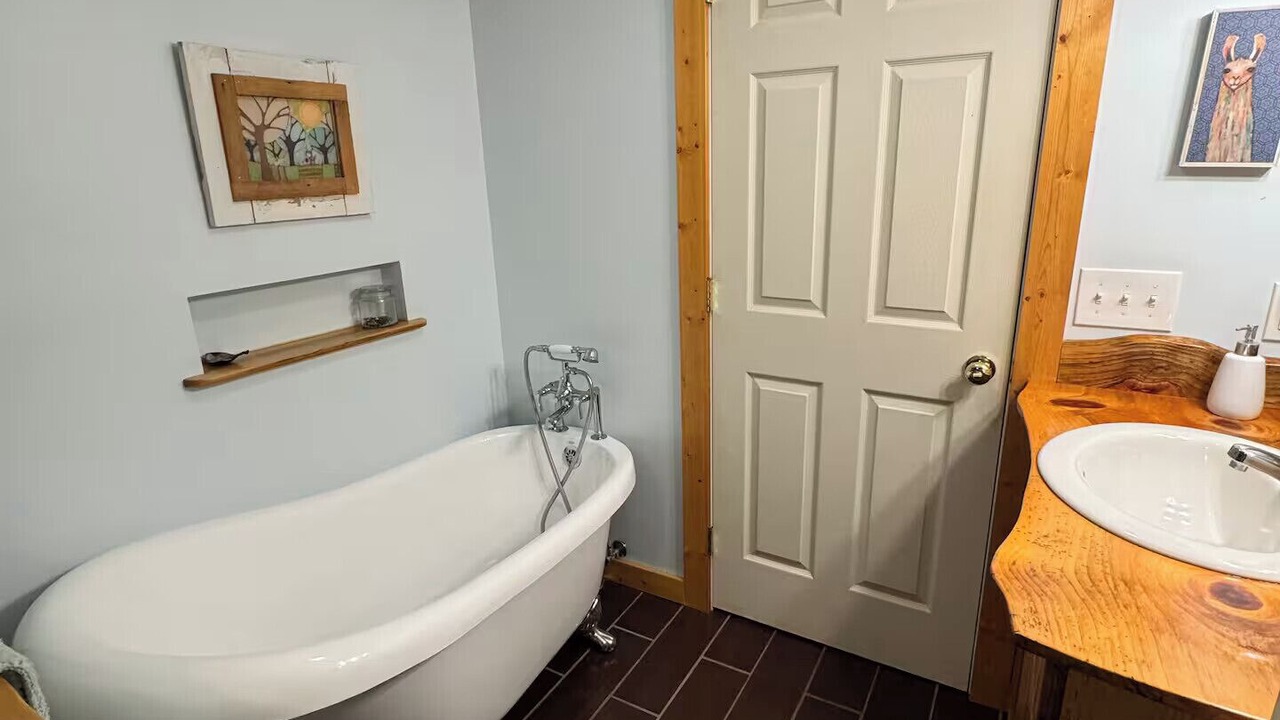 Photo of Bathroom in Berea