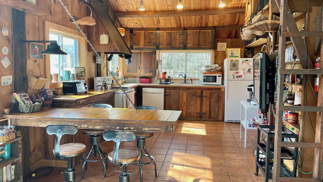 Photo of Kitchen in Berea
