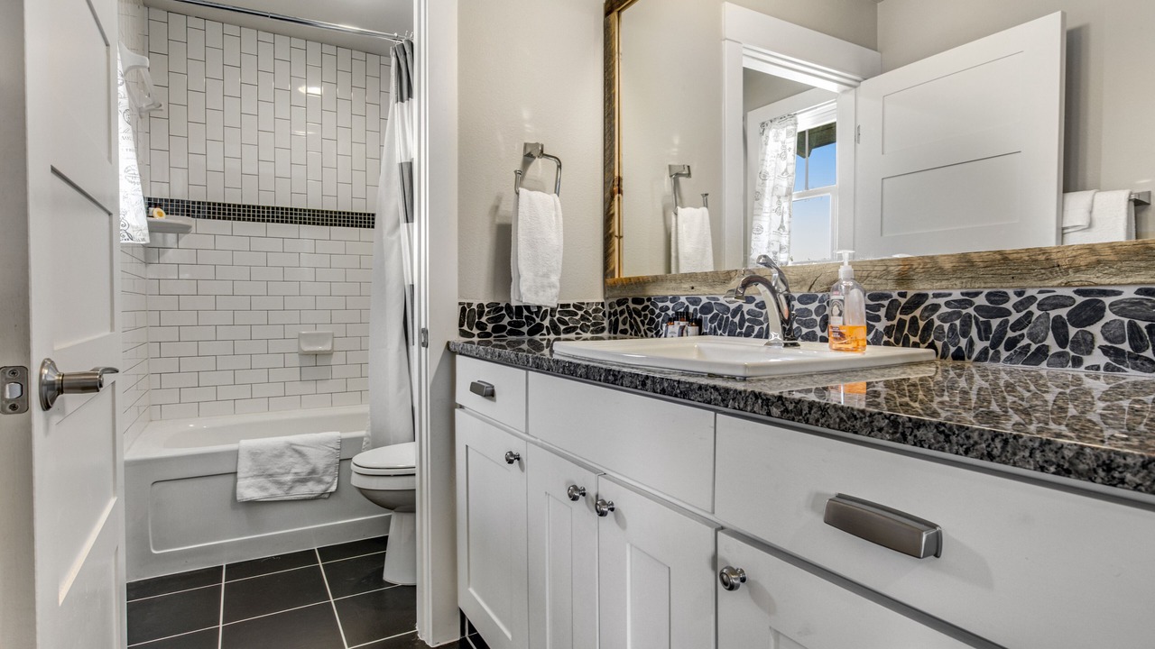 Photo of Bathroom in Spicewood