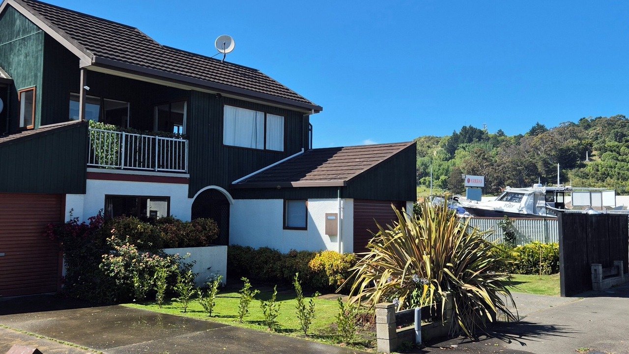 Photo of Others in Gisborne