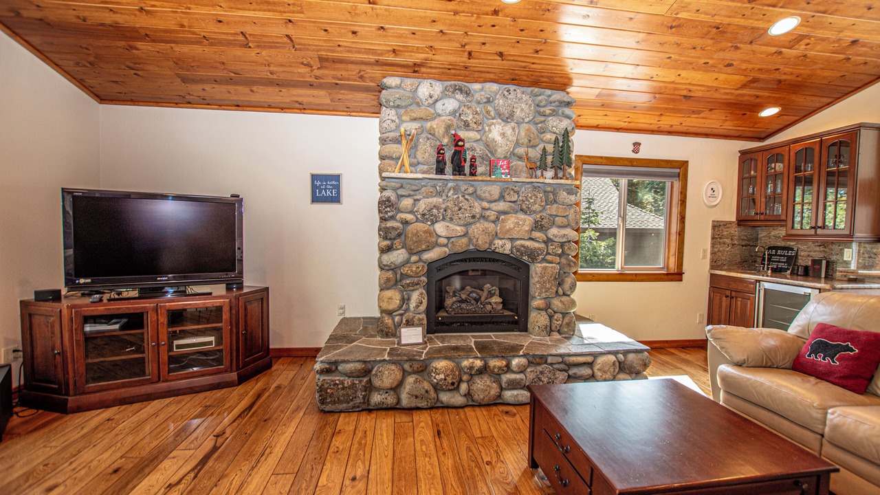 Photo of Livingroom in Carnelian Bay