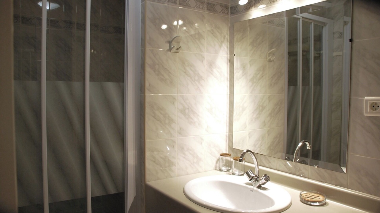Photo of Bathroom in Cauterets