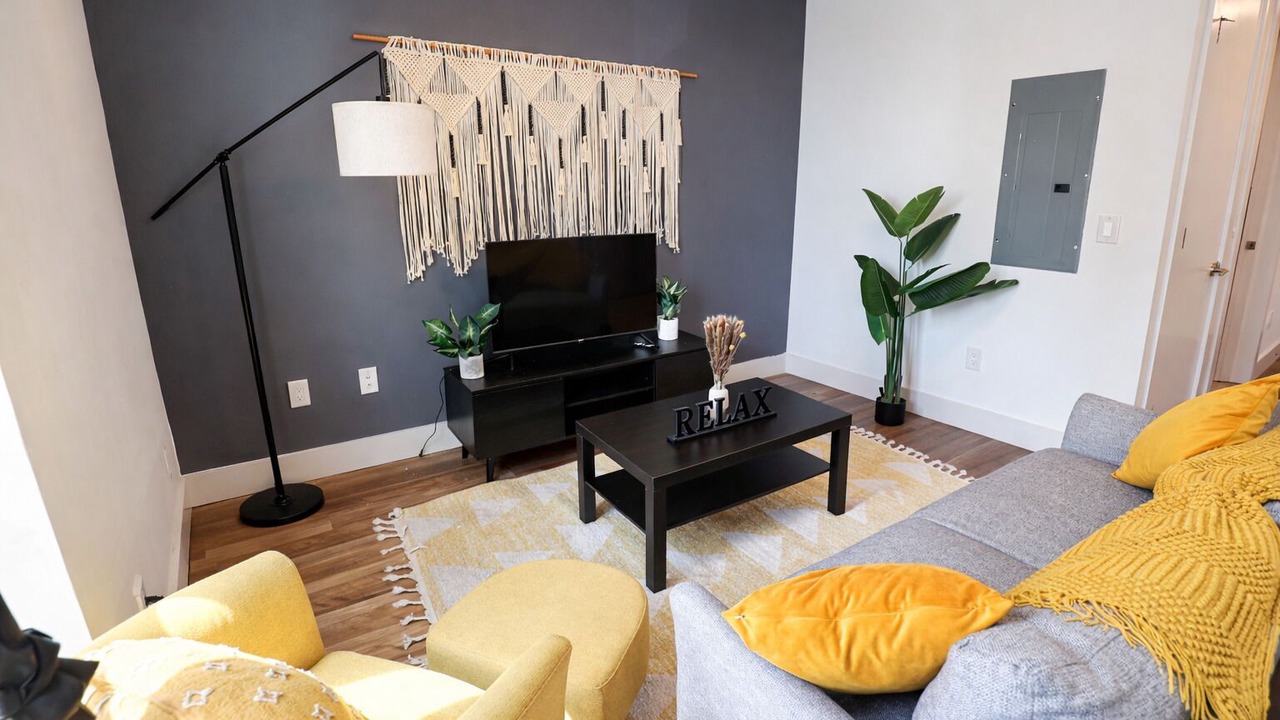 Photo of Livingroom in Brewerytown