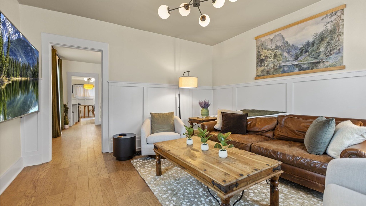 Photo of Livingroom in Newark