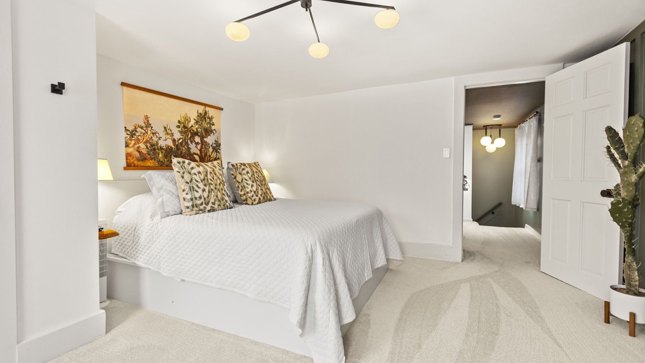 Photo of Bedroom in Newark