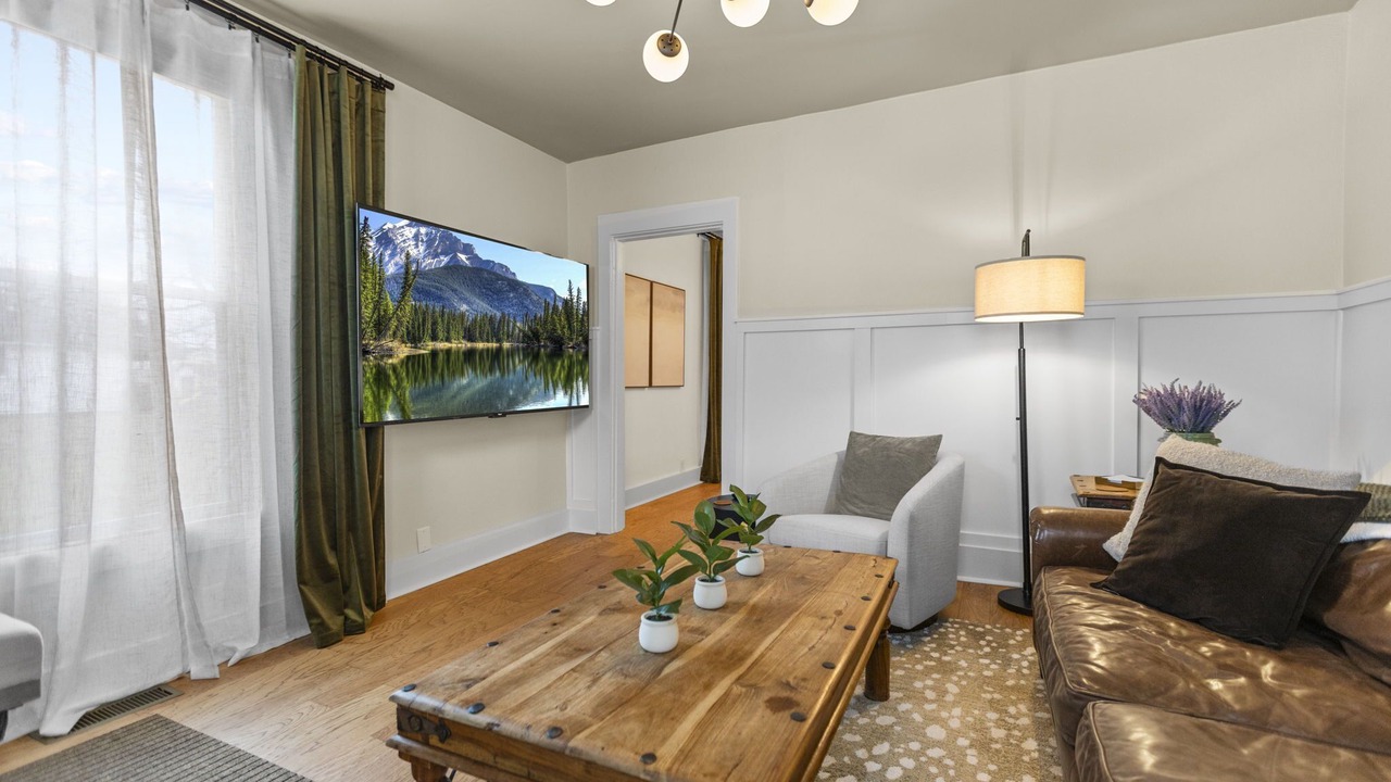 Photo of Livingroom in Newark