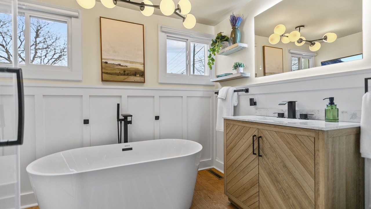 Photo of Bathroom in Newark