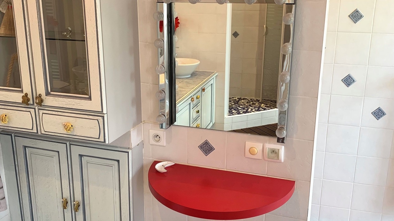 Photo of Bathroom in Issy-les-Moulineaux