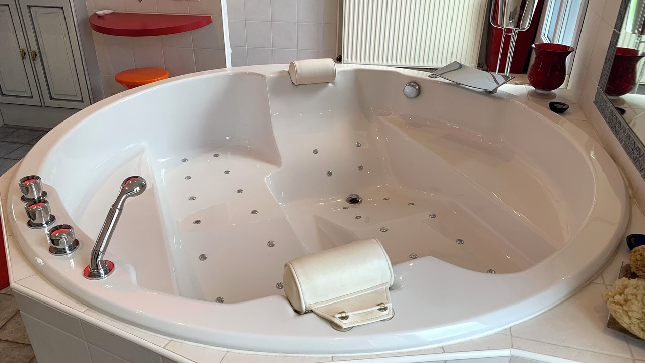 Photo of Bathroom in Issy-les-Moulineaux