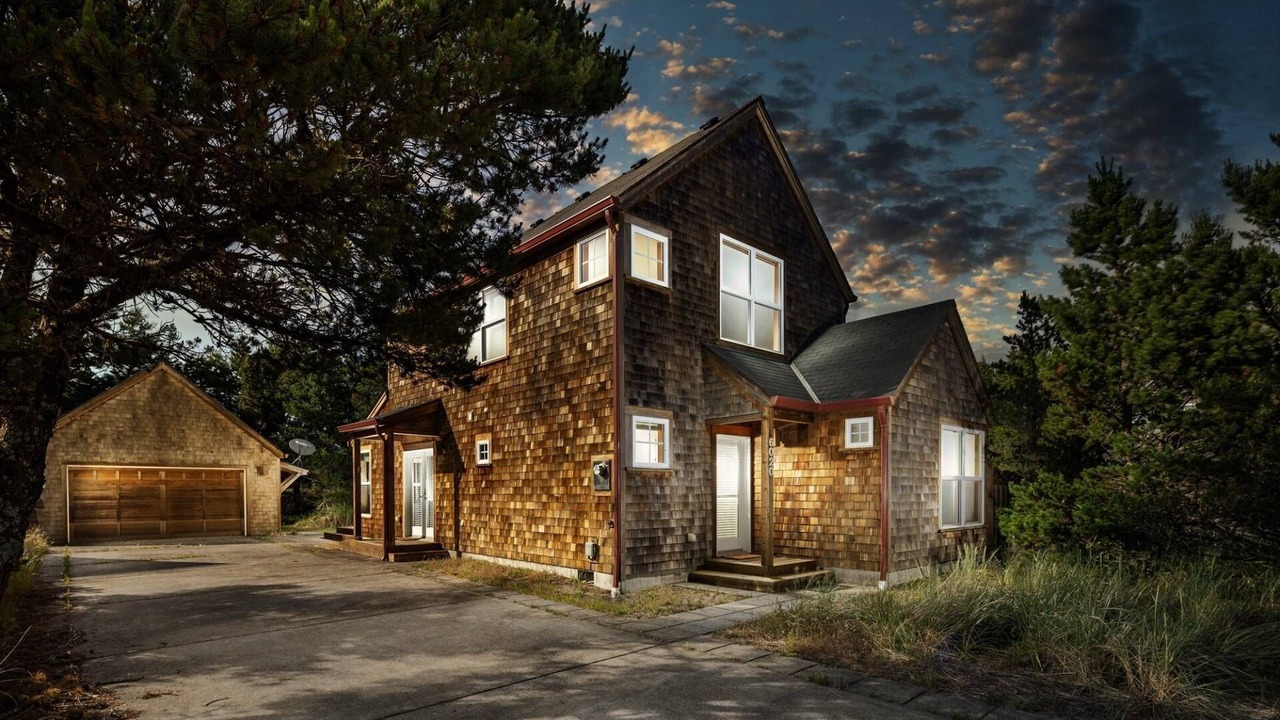 Photo of Others in Shorepine Village