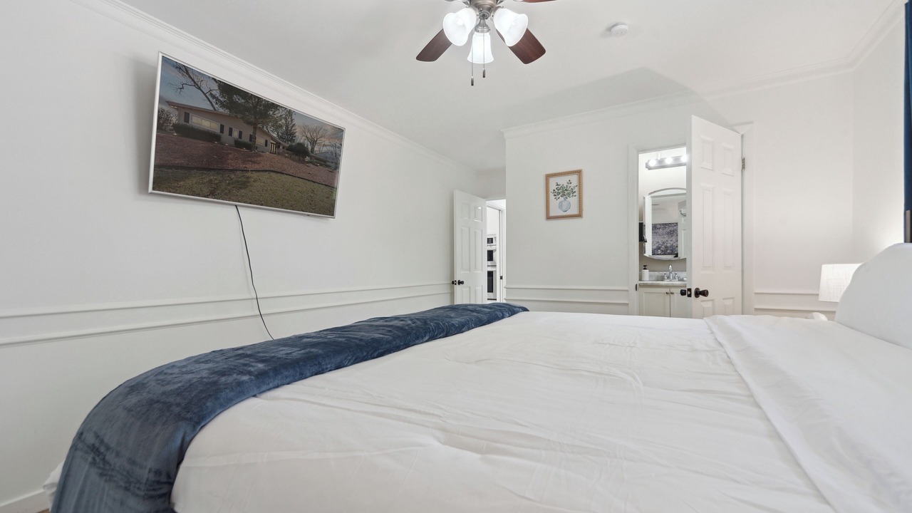 Photo of Bedroom in Battle Creek