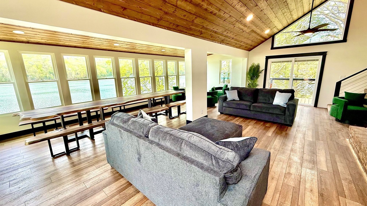 Photo of Livingroom in La Follette