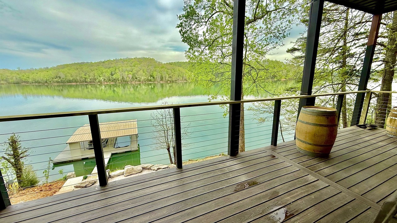 Photo of Patio Balcony in La Follette