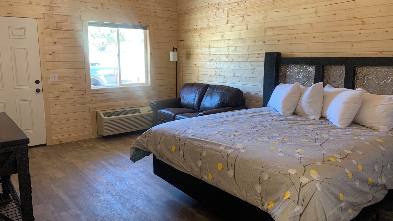 Photo of Bedroom in Torrey