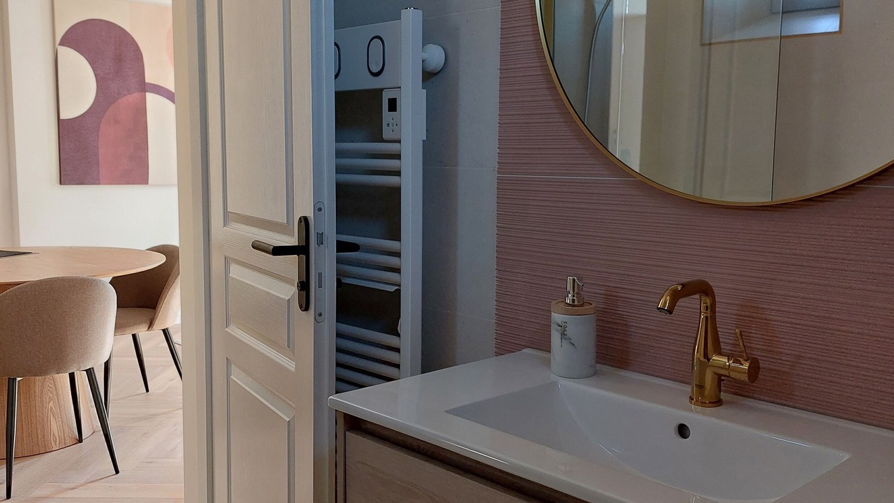 Photo of Bathroom in Rodez