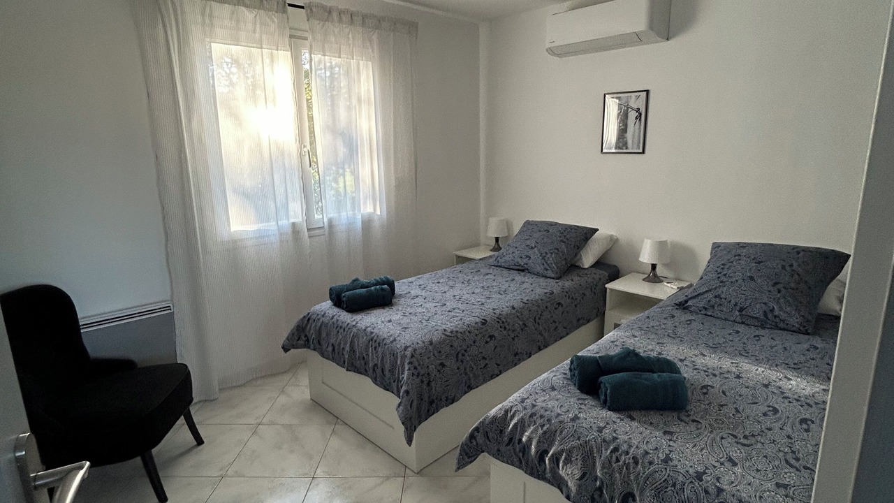 Photo of Bedroom in Mejannes-les-Ales