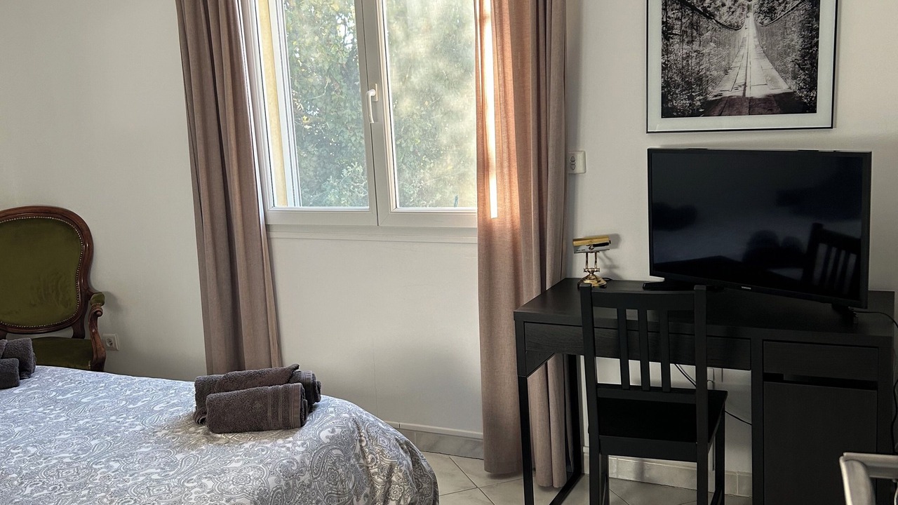 Photo of Bedroom in Mejannes-les-Ales