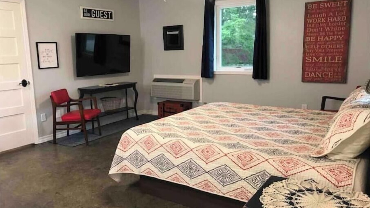 Photo of Bedroom in Van Buren