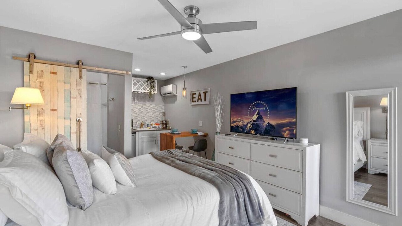 Photo of Bedroom in Lake Ridge