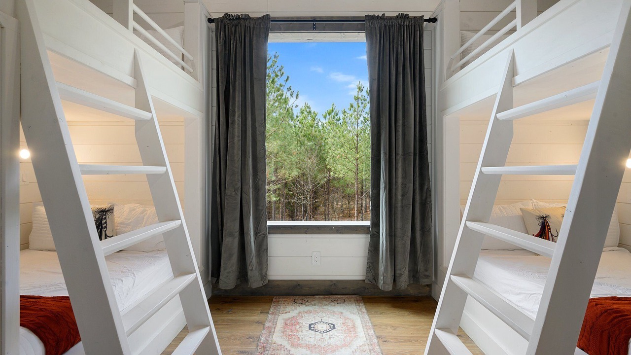 Photo of Bedroom in Pickens