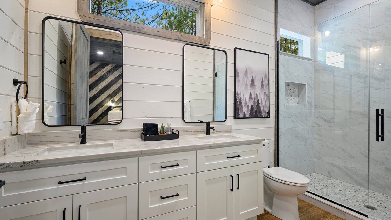 Photo of Bathroom in Pickens