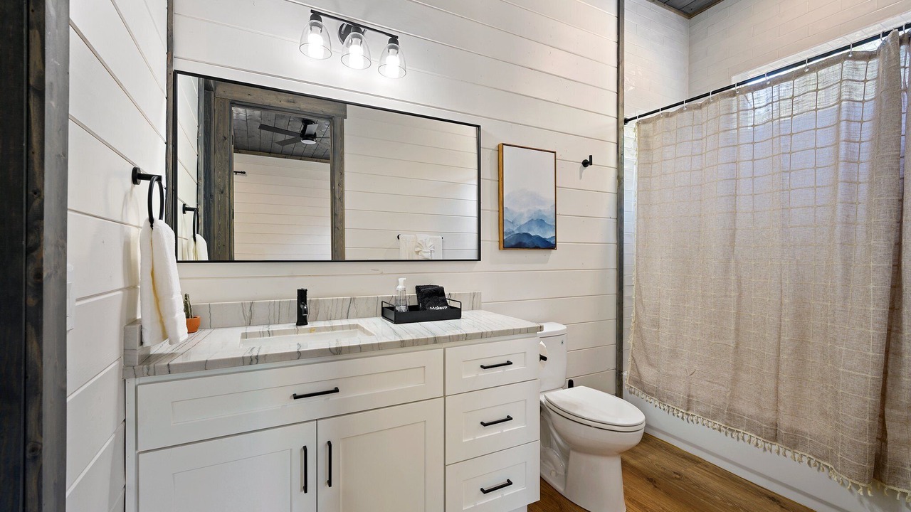 Photo of Bathroom in Pickens