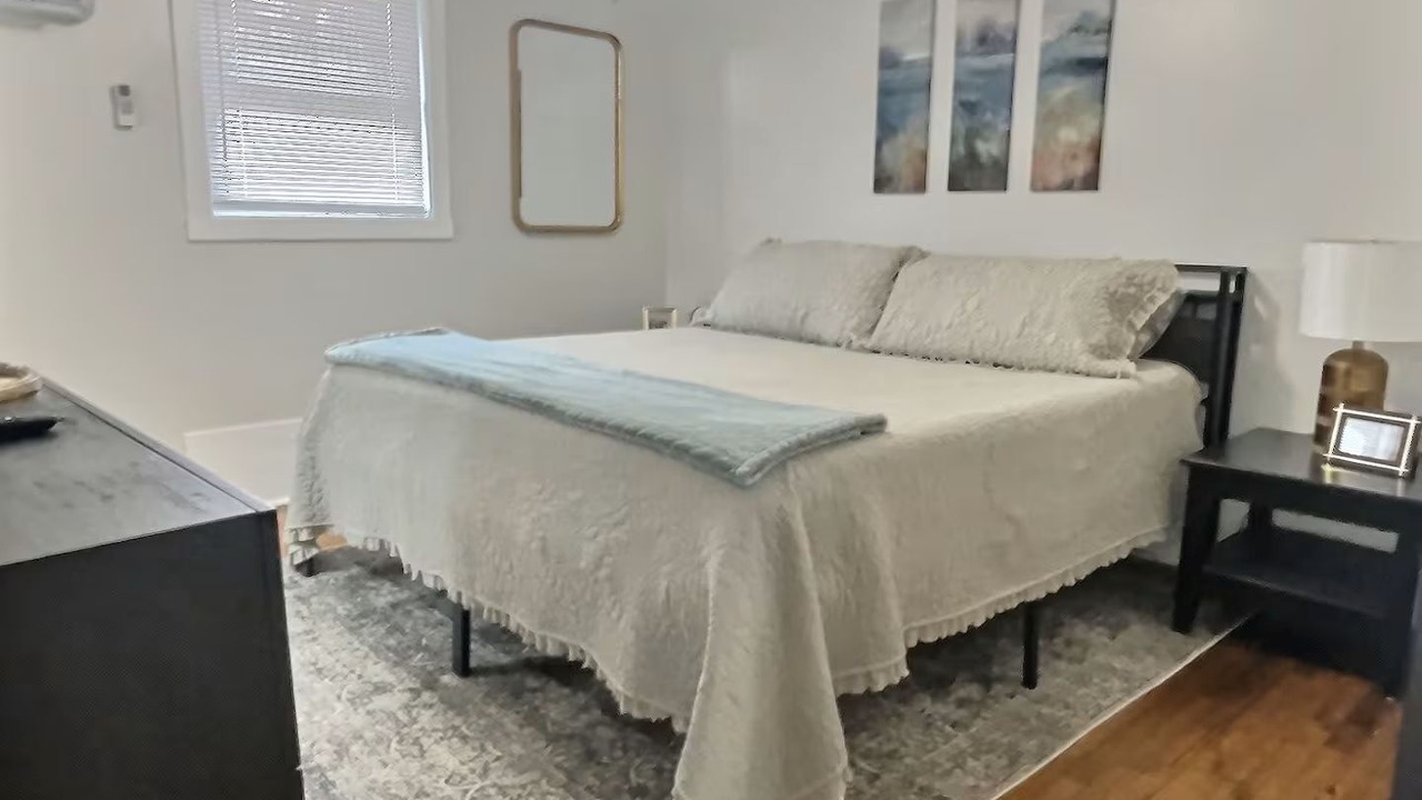 Photo of Bedroom in Blackberry