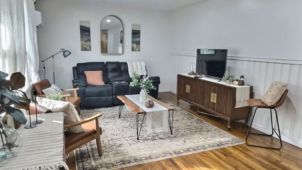 Photo of Livingroom in Blackberry