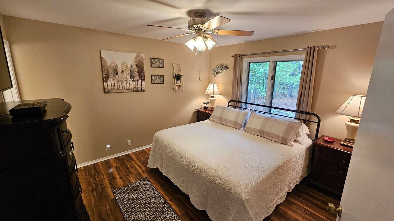 Photo of Bedroom in Hot Springs Village