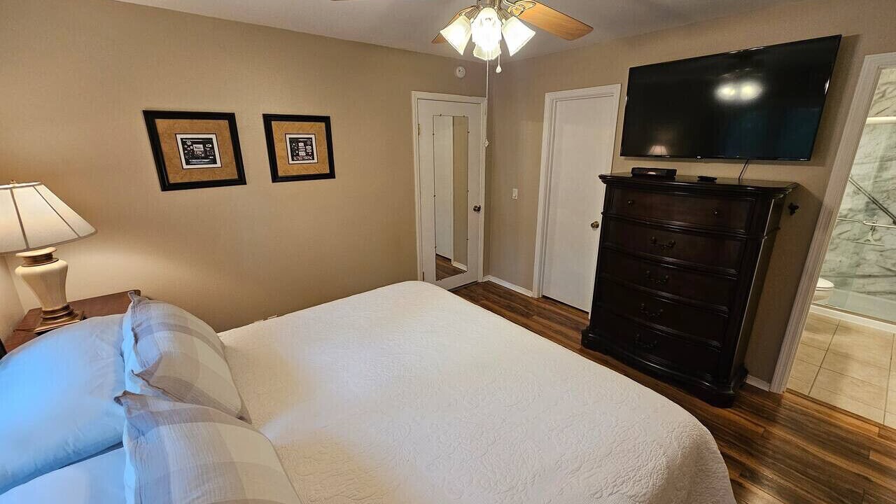 Photo of Bedroom in Hot Springs Village