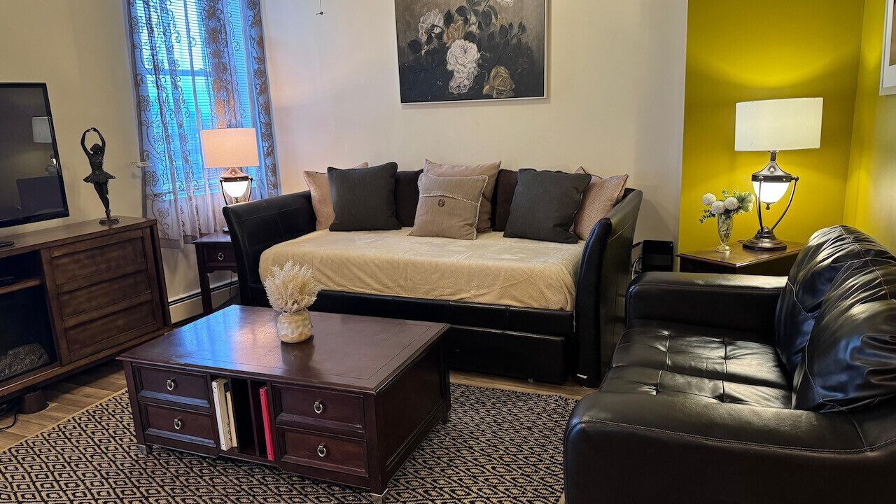 Photo of Livingroom in Union City