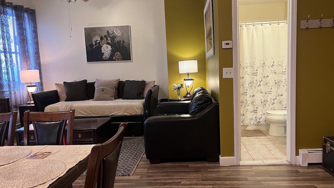 Photo of Livingroom in Union City