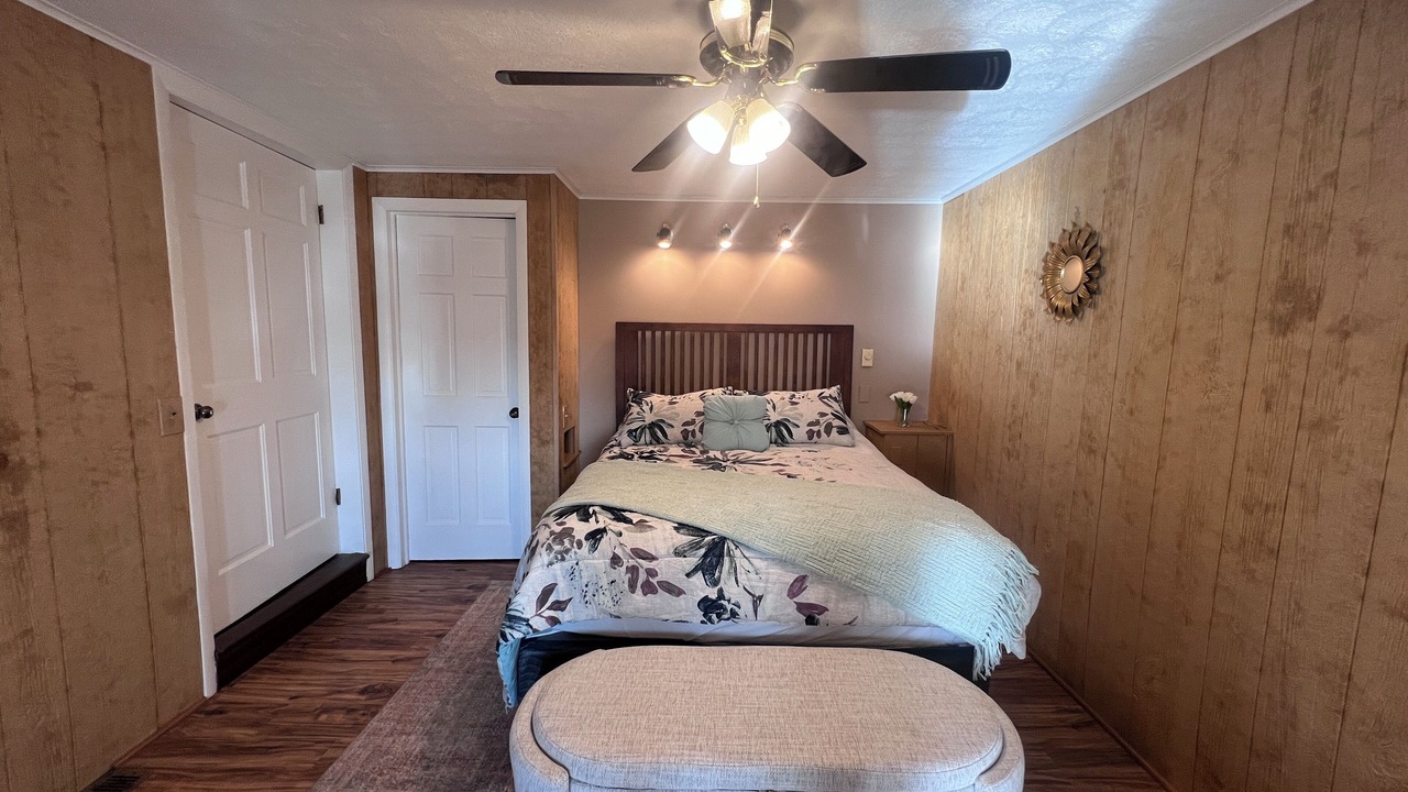 Photo of Bedroom in South Lima