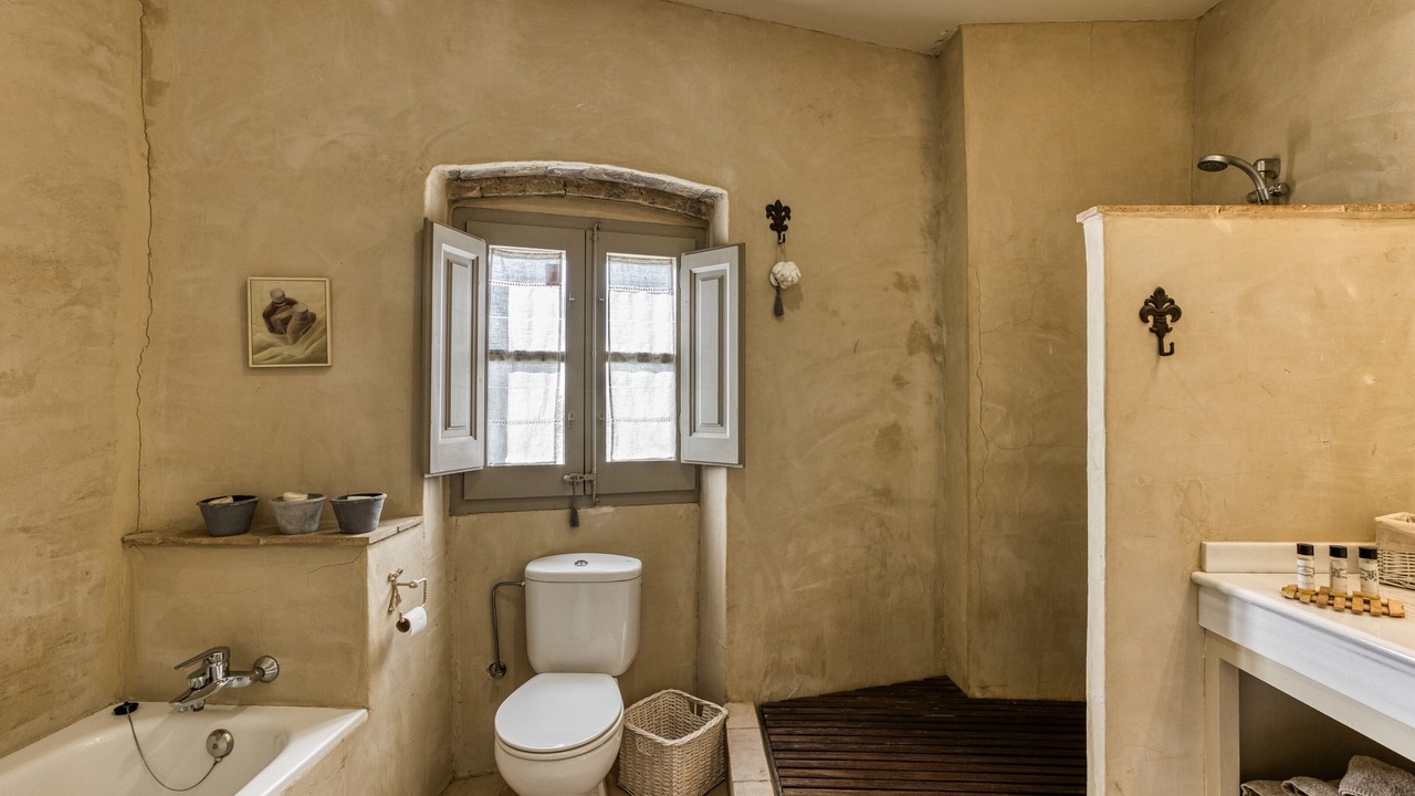 Photo of Bathroom in Riumors