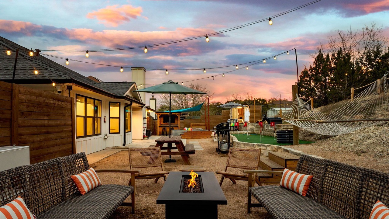 Photo of Outdoor in West Oak Hill