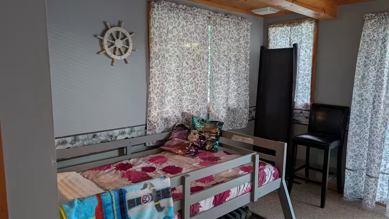 Photo of Bedroom in Hastings