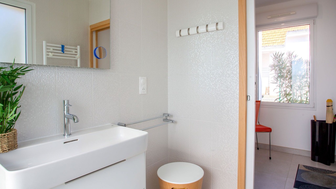 Photo of Bathroom in La Rogere