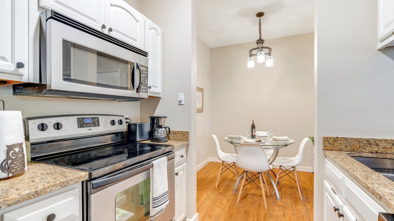 Photo of Kitchen in Village At Walnut Creek