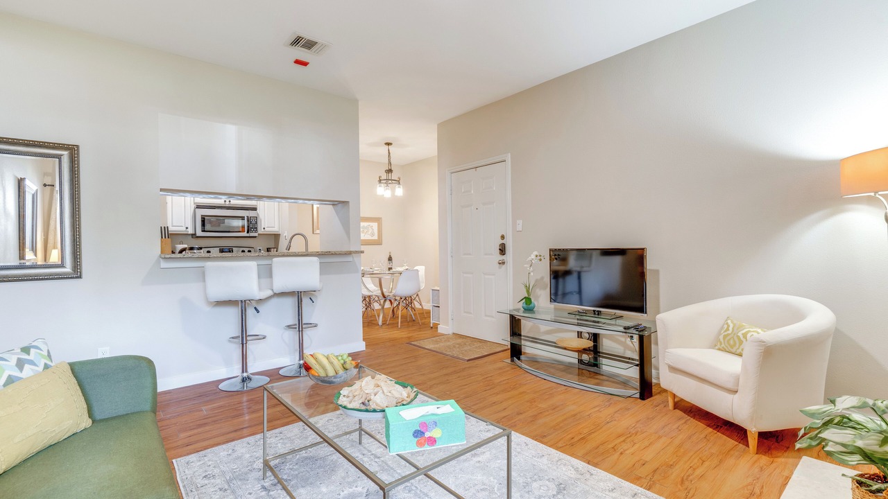 Photo of Livingroom in Village At Walnut Creek