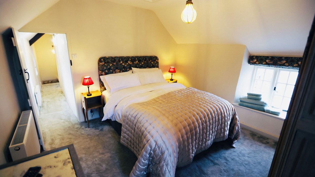 Photo of Bedroom in Shipton under Wychwood