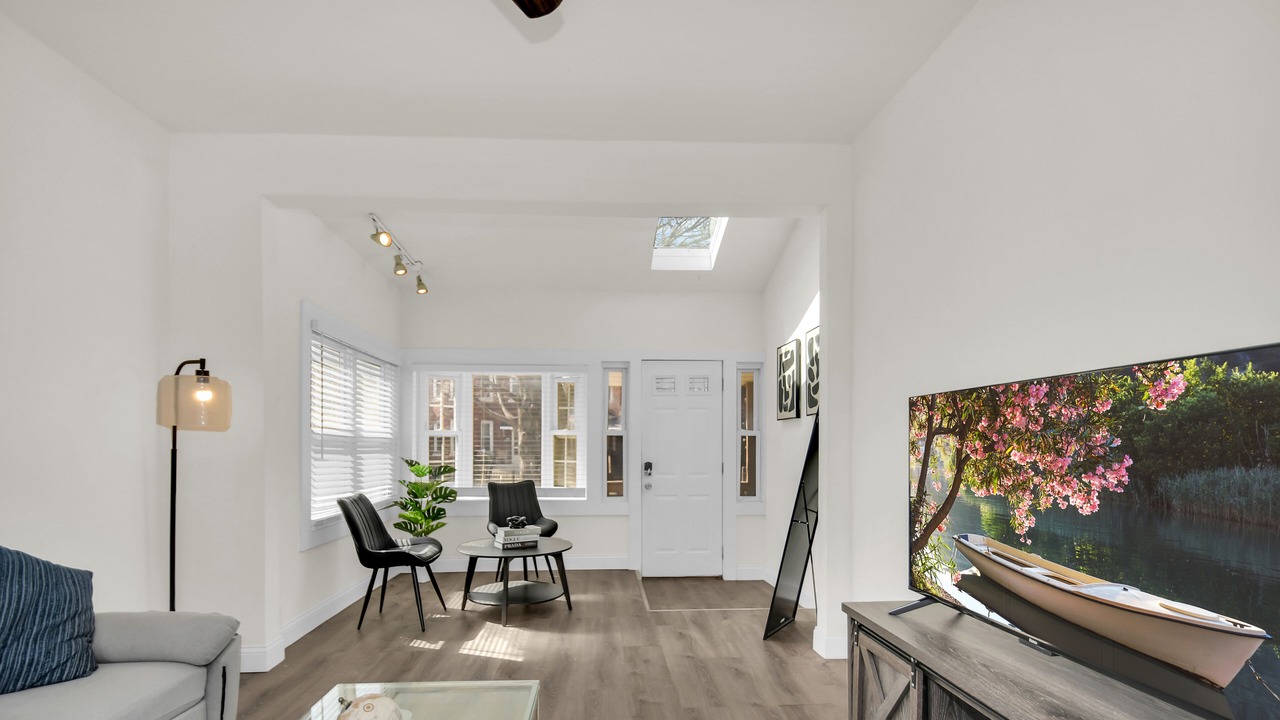 Photo of Livingroom in Brighton Park