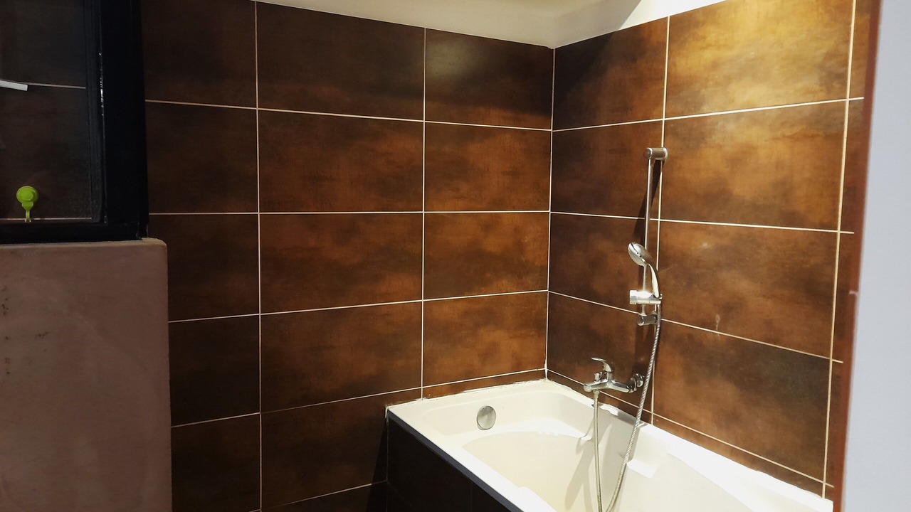 Photo of Bathroom in Ouveillan