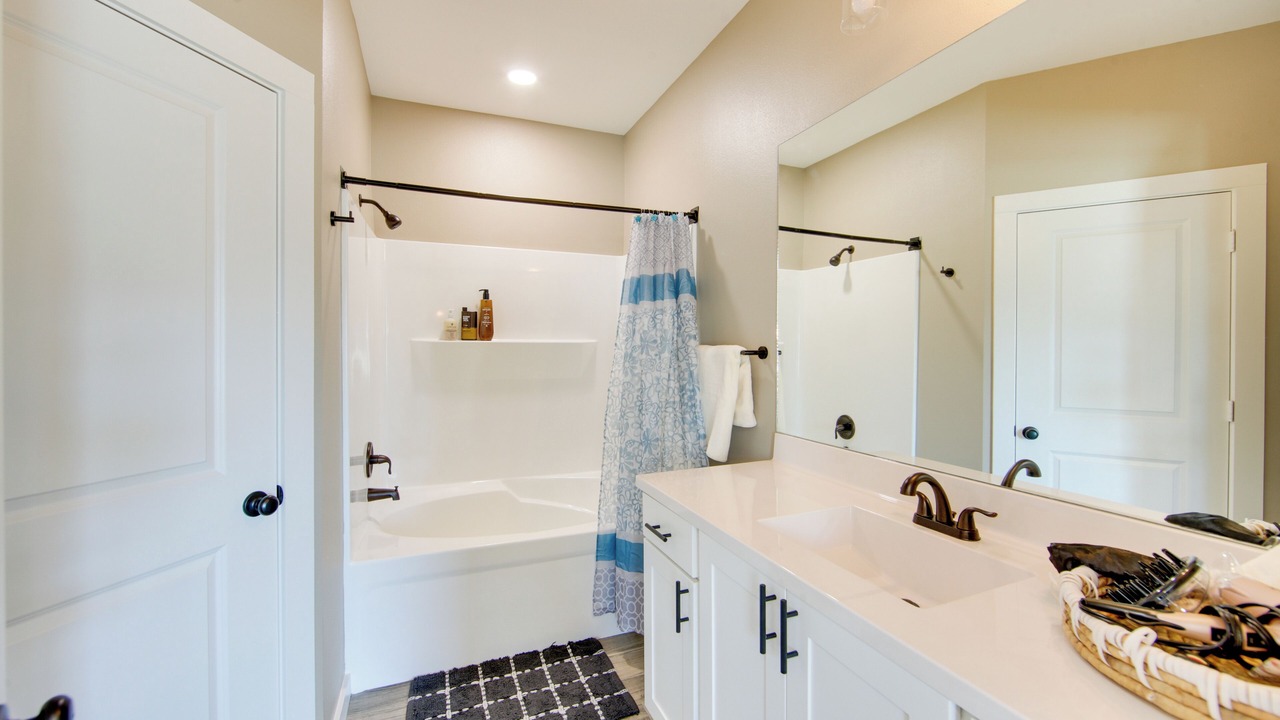 Photo of Bathroom in Lindale