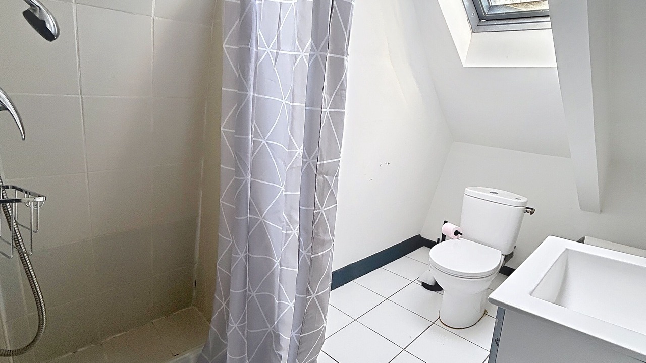 Photo of Bathroom in Plerguer