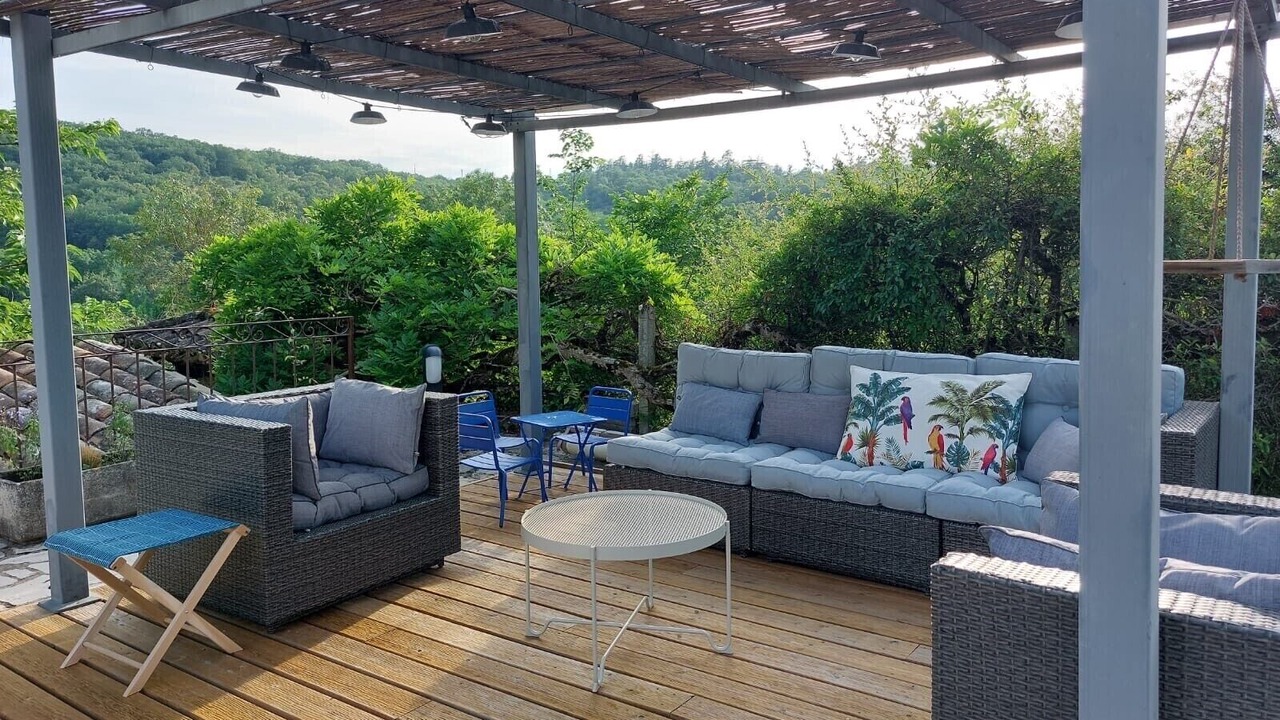 Photo of Patio Balcony in Bruniquel